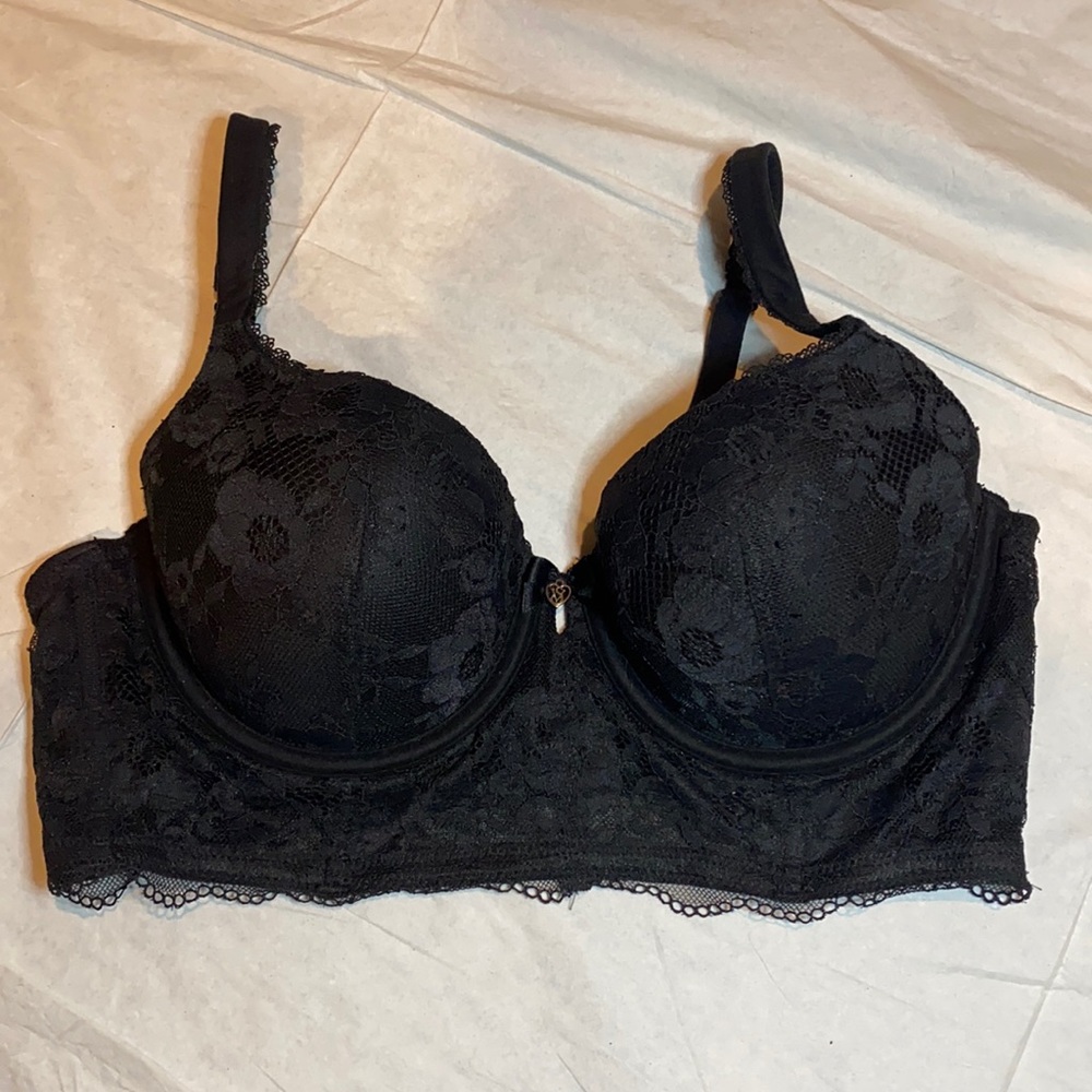 Victoria’s Secret lace bra size 34D